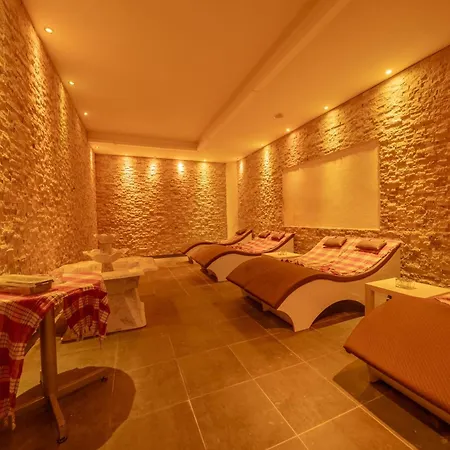 Miarosa Garden Hotel Konaklı