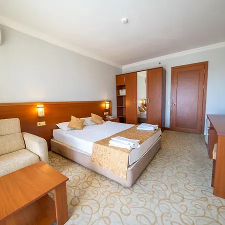 Miarosa Garden Hotel