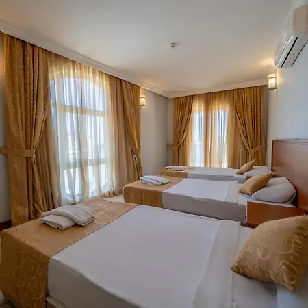 Miarosa Garden Hotel 4*
