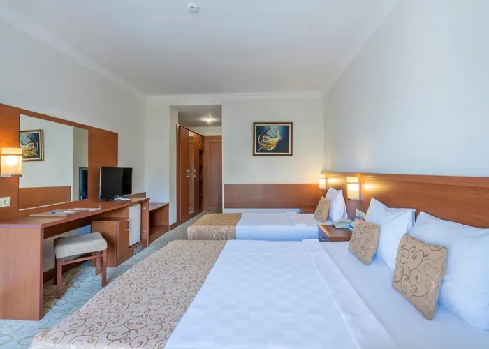 Hotel Miarosa Garden Konaklı
